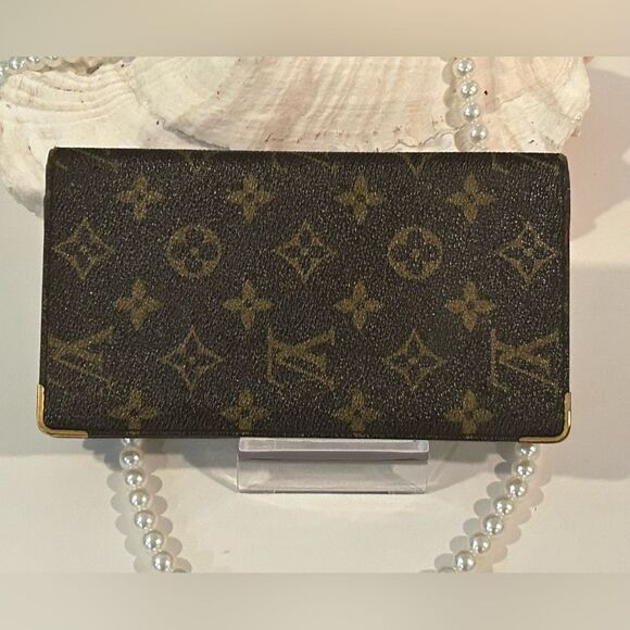 Authentic Louis Vuitton Brown Leather Long Monogram wallet Clutch - Picture 2 of 11